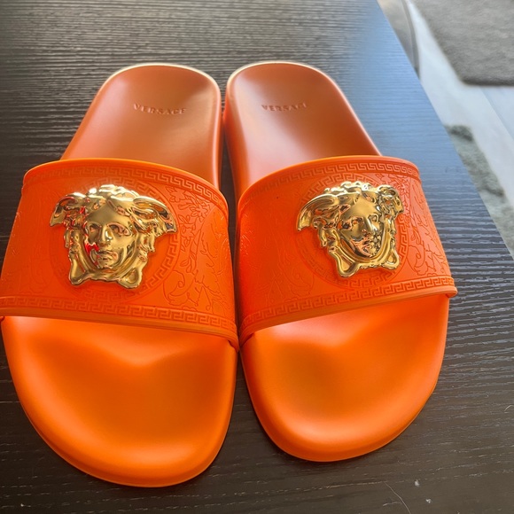 Orange Versace slides size 7 - Picture 5 of 5